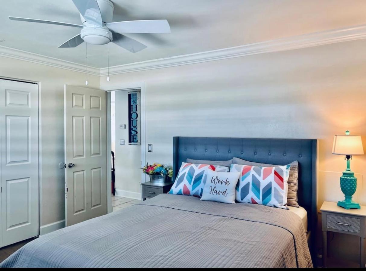 Cheerful Home With Two Bedrooms Κέιπ Κόραλ Εξωτερικό φωτογραφία